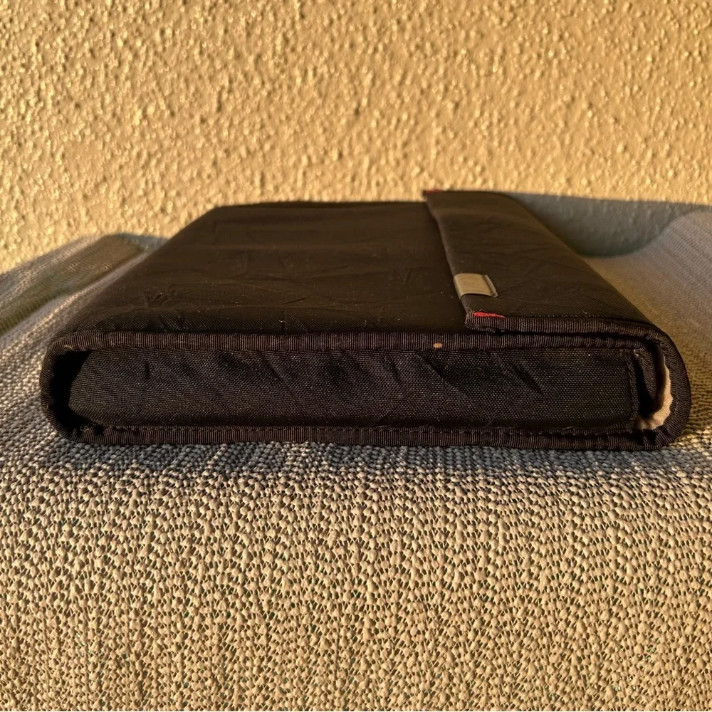 Targus Phobos 12 Notebook Sleeve, Black - TSS13601US NWOT NEW